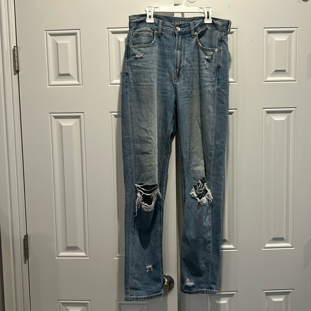 American Eagle Mom Jean size 6 long